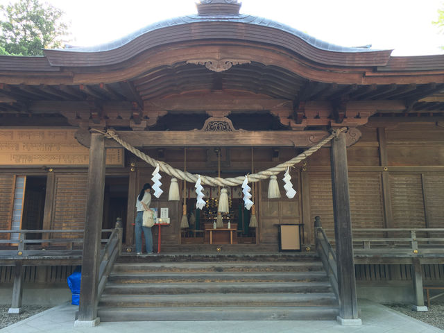 靈性與自然的交織：探訪八幡秋田神社