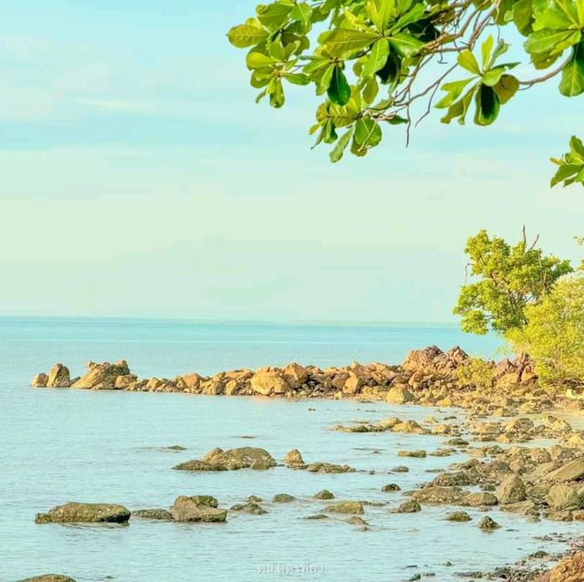 ที่พักลับๆ เกาะช้างเลี้ยวซ้าย กุญชระบุรีรีสอร์ท