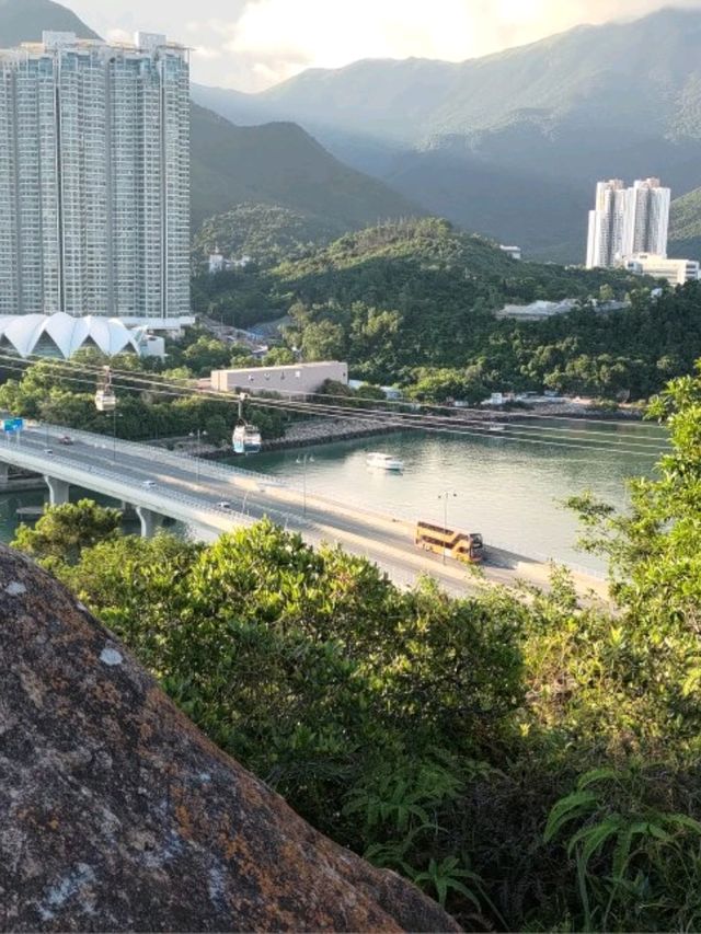 最佳數飛機地點- 觀景山