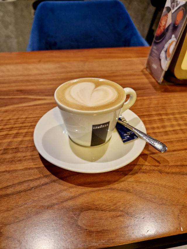 Cafe Luna