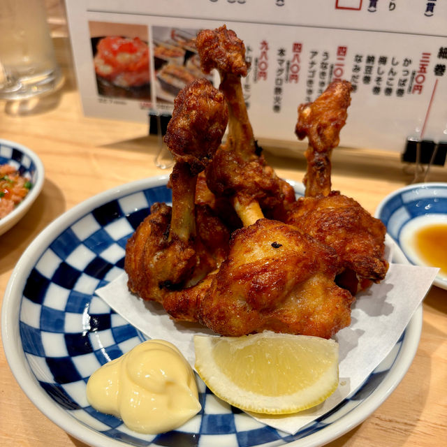 【大阪・西梅田】職人が握る本格寿司を肴に楽しめる「すし酒場さしす KITTE大阪店」