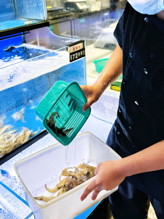 「深圳超市型平價火鍋，鮮牛肉低至¥18！」有k 唱有牌打