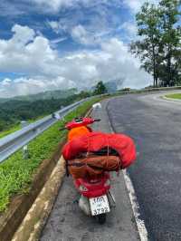 ฤดูฝนที่ถนนลอยฟ้า จ.น่าน 🛵⛰️🌧️🛣️