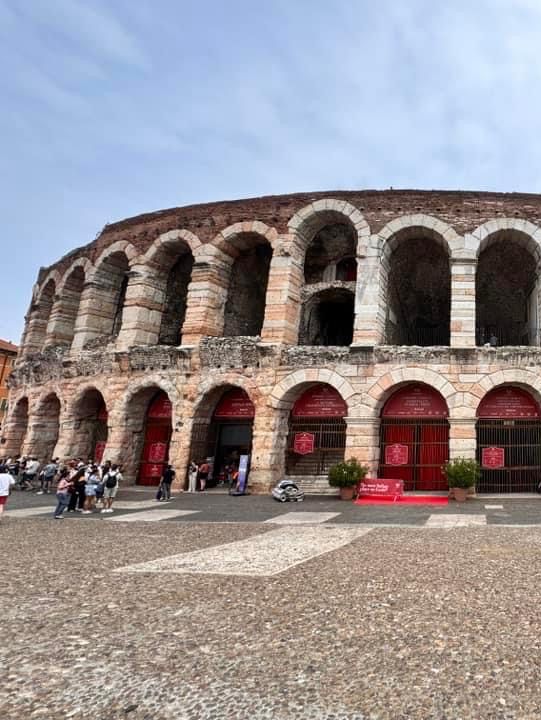 米蘭出發一小時即到羅馬時期小鎮🤓Verona🫶🏻一日市內行程推介