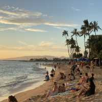 "7 Essential Hacks for the Perfect Waikiki Beach Experience"