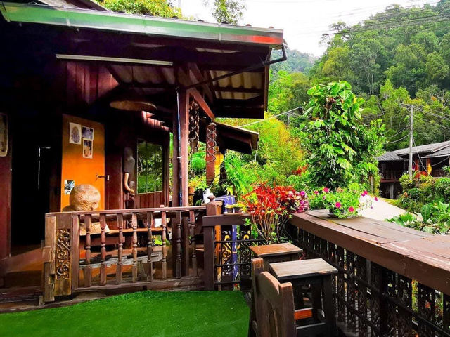 📍สุดาโฮมสเตย์และบ้านพักลุงเจาว์ แม่กำปอง