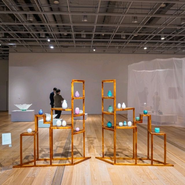 ชมศิลปะแห่งแก้วที่ Toyama Glass Art Museum กัน