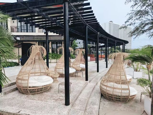 Stunning design and brand-new hotel in Sihanoukville