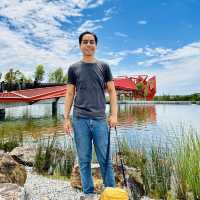 Where Retail Meets Tranquil Lakeside Living