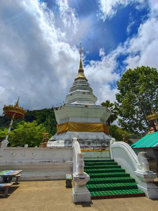 📍สูดโอโซนท่ามกลางธรรมชาติที่วัดนาคูหา แพร่