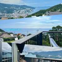 【熱海】熱海市街と海を見渡す絶景を愉しむ巨大な2階建ての一棟貸しリゾート