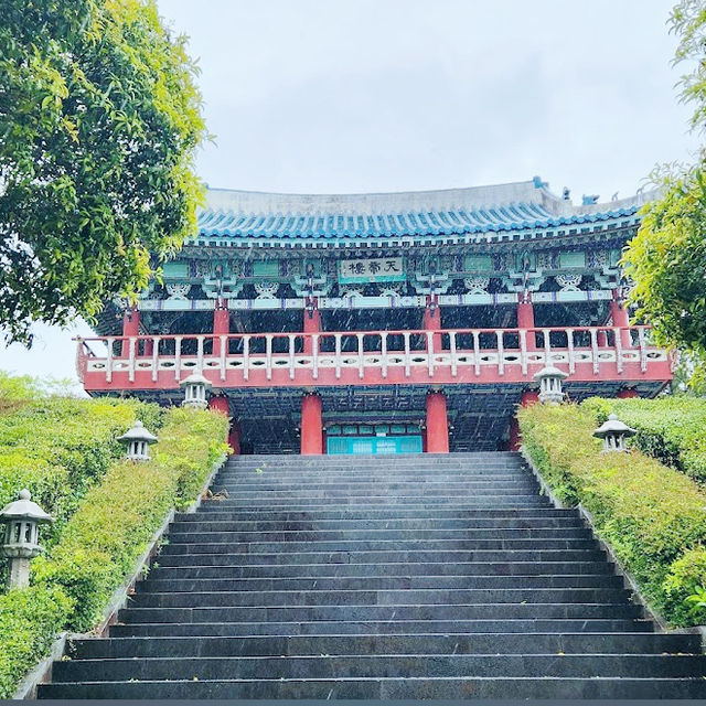 Cheonjeyeon Waterfall 