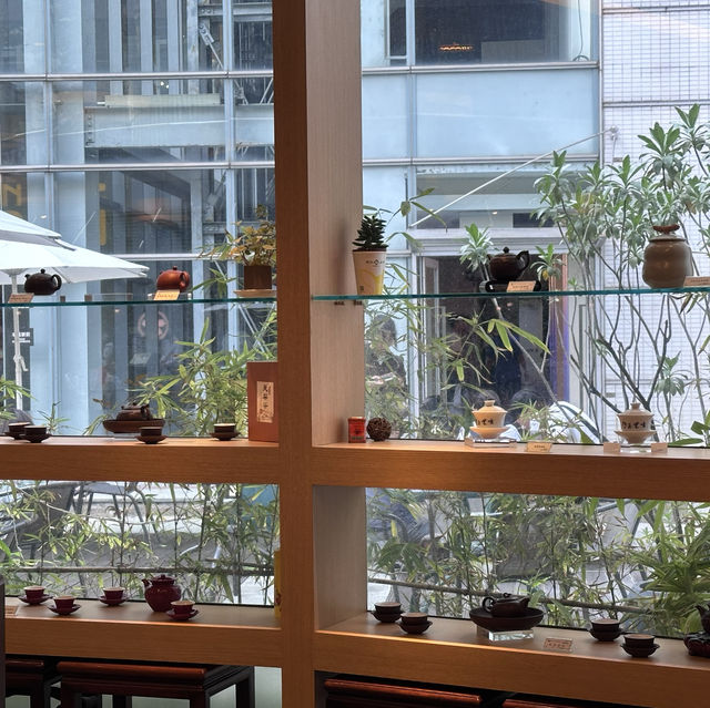 🍵 喫茶趣 | 伝統と創新が交差する新しい茶文化の体験**  台中に位置する**喫茶趣**は、伝統的な茶文化を現代