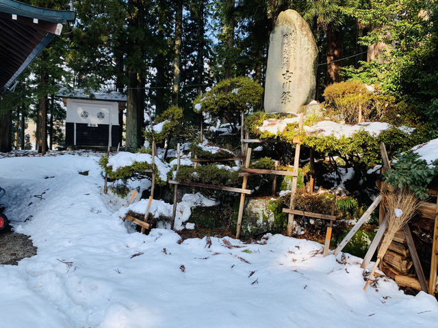 雪国の無人神社！！