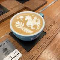 Roast8ry Flagship Store คาเฟ่ดังย่านนิมมาน 
