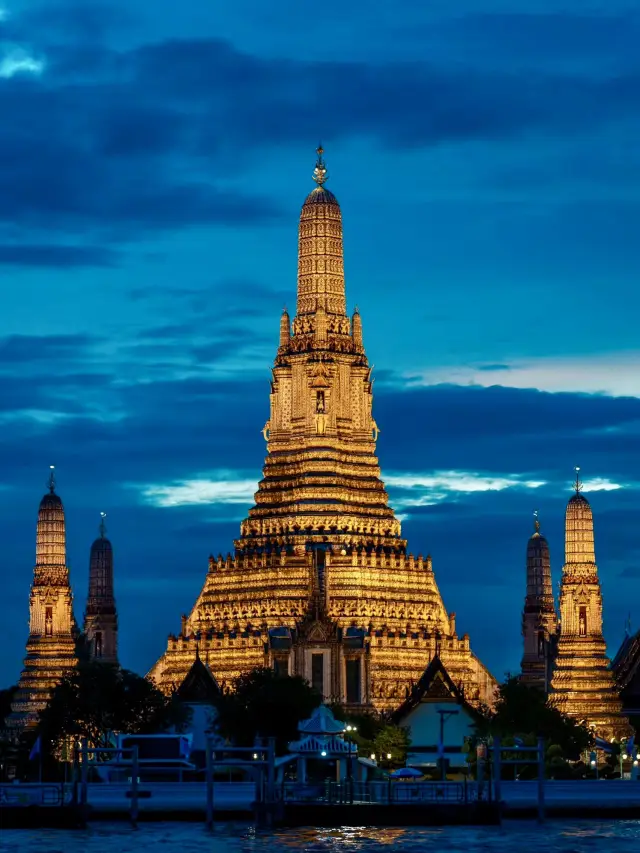 🌊夜游湄南河：曼谷璀璨夜色中的流動詩篇