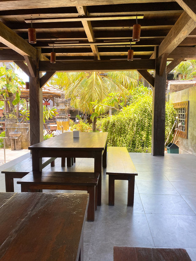 【バリ島】美しい金色ビーチでキンキンに冷えたドリンクを✨