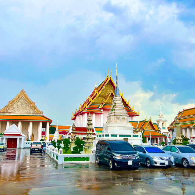 เดินเล่นเลียบสะพานแม่น้ำเจ้าพระยา