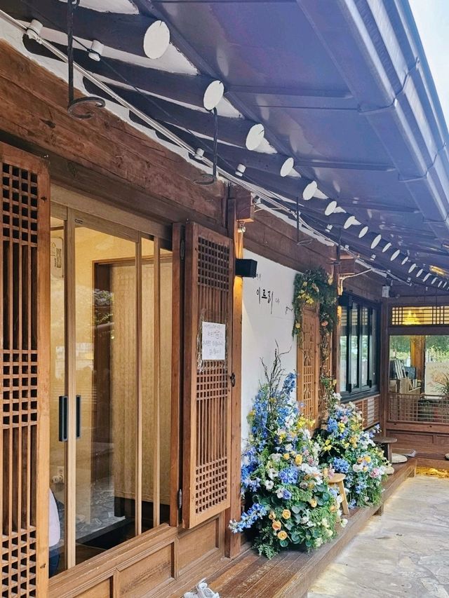전주 한옥카페 한옥마을 이르리 전주 한옥카페 한옥마을 이르리