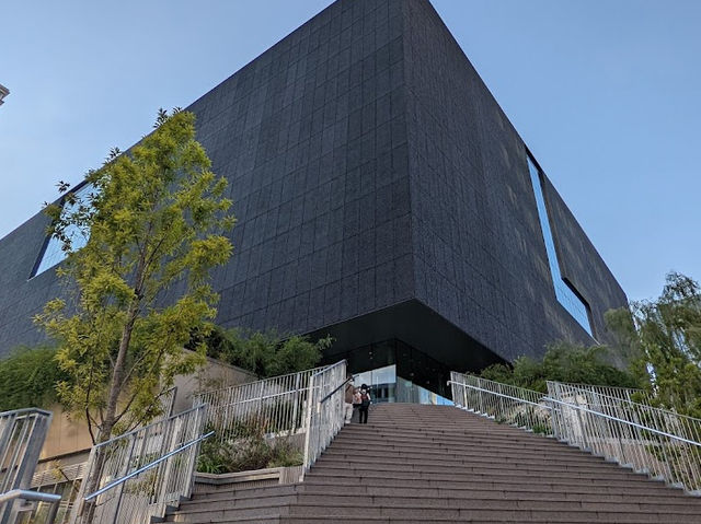 🇯🇵日本【大阪中之島美術館】