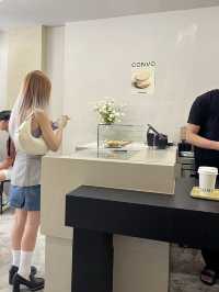 convo คาเฟ่ไข่นกกระทา จิบกาแฟชมนิทรรศการงานอาร์ต