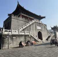 穿梭時空之地