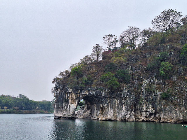 桂林冬季輕奢之旅 Day 4 (Part 2 - 象鼻山、愛情島及日月雙塔)