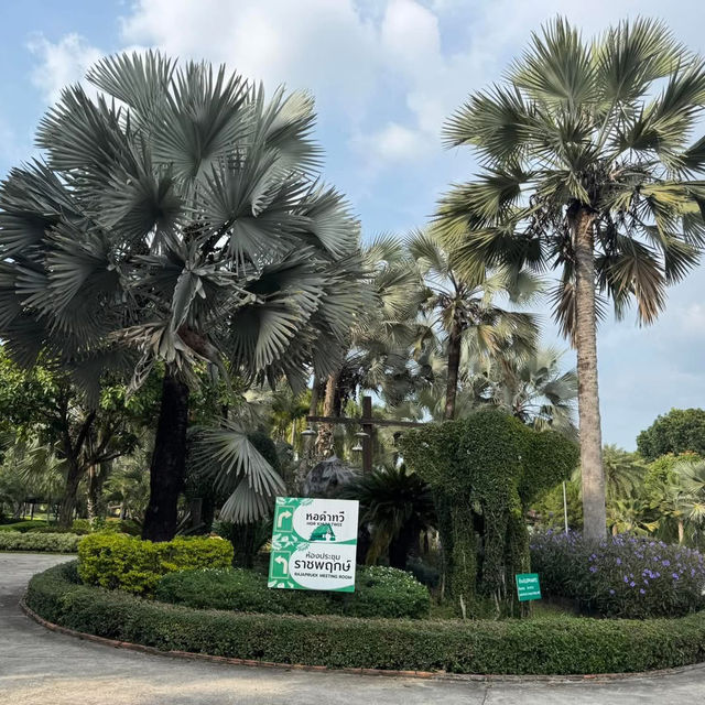 Tweechol Botanical Garden 