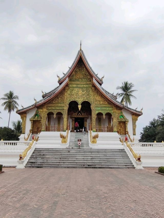 พิกัดเที่ยววัด หอพระบาง หลวงพระบาง ลาว