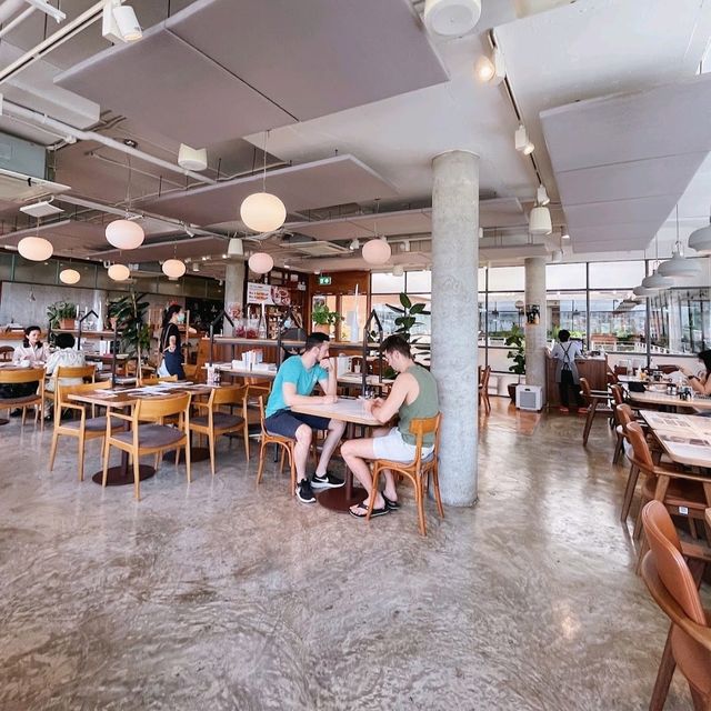 good food but slow service
