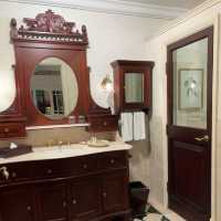 Stepping Back in Time: My Enchanting Stay at Hotel Majapahit Surabaya!