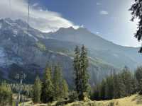 The Mesmerizing Hike to Oeschinensee: A Swiss Gem