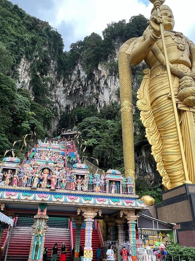 Batu Caves, an instagrammable cave