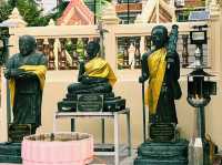 泰國曼谷著名寺廟景點鬼王廟推薦：Wat Suttharam วัดสุทธาราม，適合求財運和避禍。