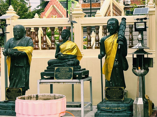 泰國曼谷著名寺廟景點鬼王廟推薦：Wat Suttharam วัดสุทธาราม，適合求財運和避禍。
