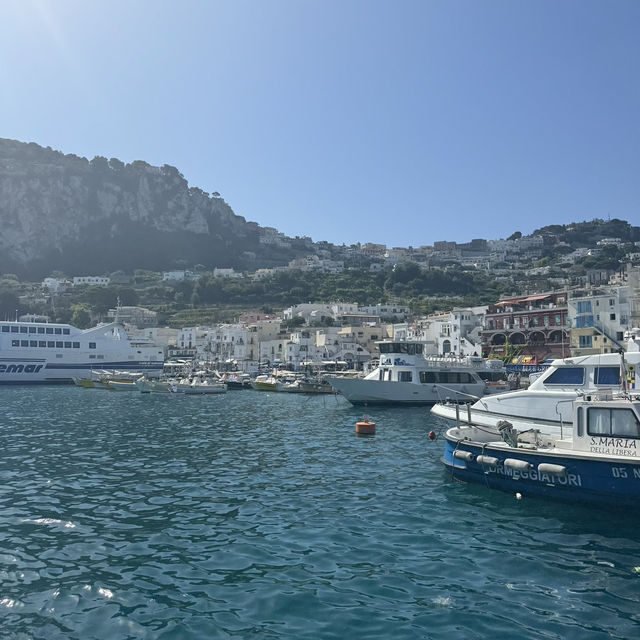  イタリアにある世界遺産『カプリ島』🏝️☀️
