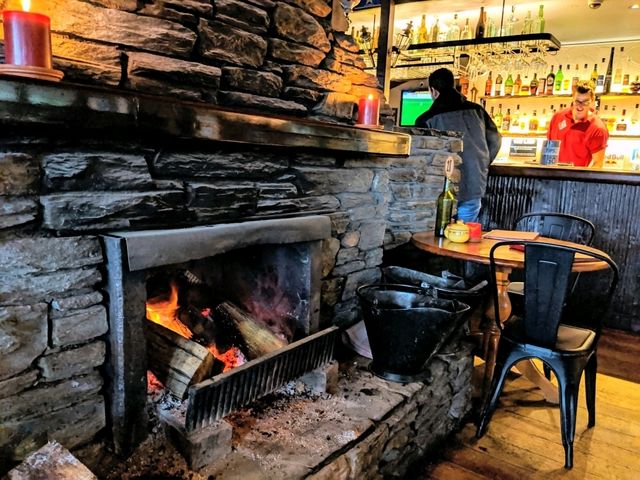 Cook Saddle Cafe & Saloon 福克斯冰川腳下的美墨餐廳