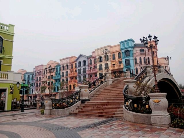 เที่ยวMega Grand World ที่Hanoiฟรีๆ