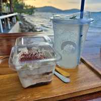 The ruby sea cafe แน่ใจนะว่าอยู่ภูเก็ต!!