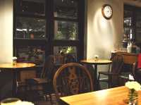 Chill Café in Aoyama – Crisscross🥞