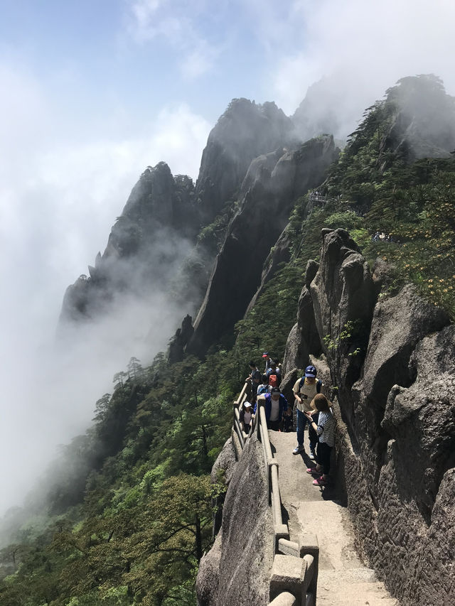 黃山 雲海仙境⛰️，人間值得！
