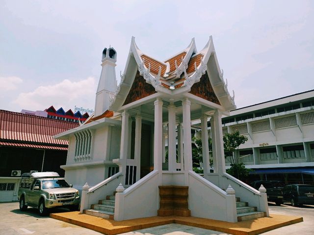 泰國曼谷市中心湄南河畔著名古跡皇家寺廟景點：Wat Sangwet Witsayaram，暹羅文化藝術精美寺廟建築，適合打卡拍照📸冥想
