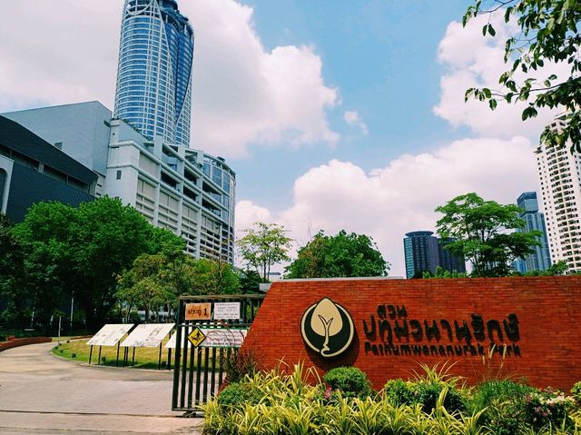 泰國曼谷市中心地標性商圈公園商場象神廟一日遊行程，適合休閒逛街購物拍照📸打卡