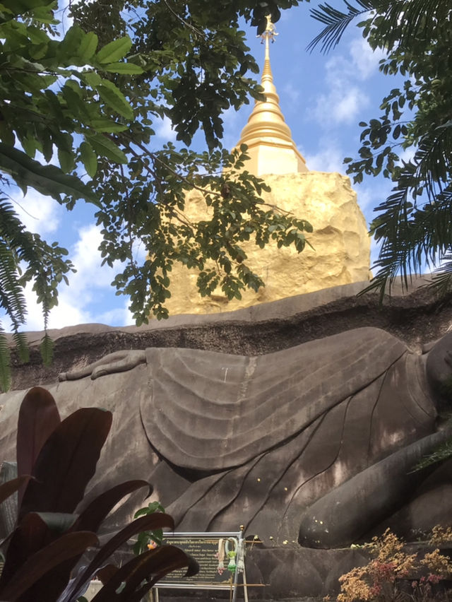 เที่ยววัดถ้ำผาเด่น