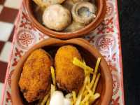 [🇪🇸ロンダ] タパスの宝庫、El Lechuguitaでスペインタパスを味わう！