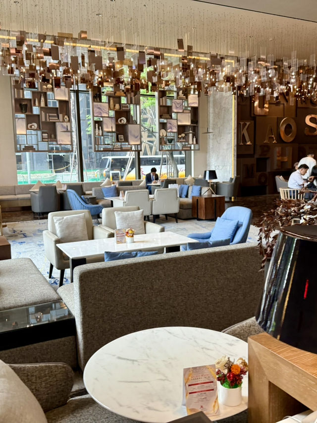 高雄萬豪酒店大堂咖啡廳的草莓套餐下午茶.色香味俱全.美味可口值得推薦大家