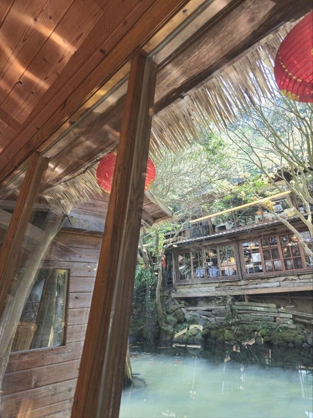 藏身山林的卓也小屋度假園區🎋