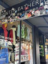 【Fitzroyで見つけたカラフルな婦人服ブランド路面店などMelbourne,Victoria,Australia】