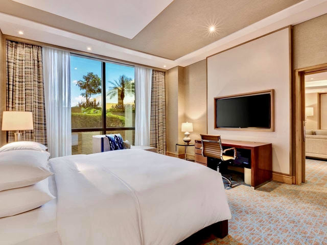 Hyatt Regency Manila, City of Dreams