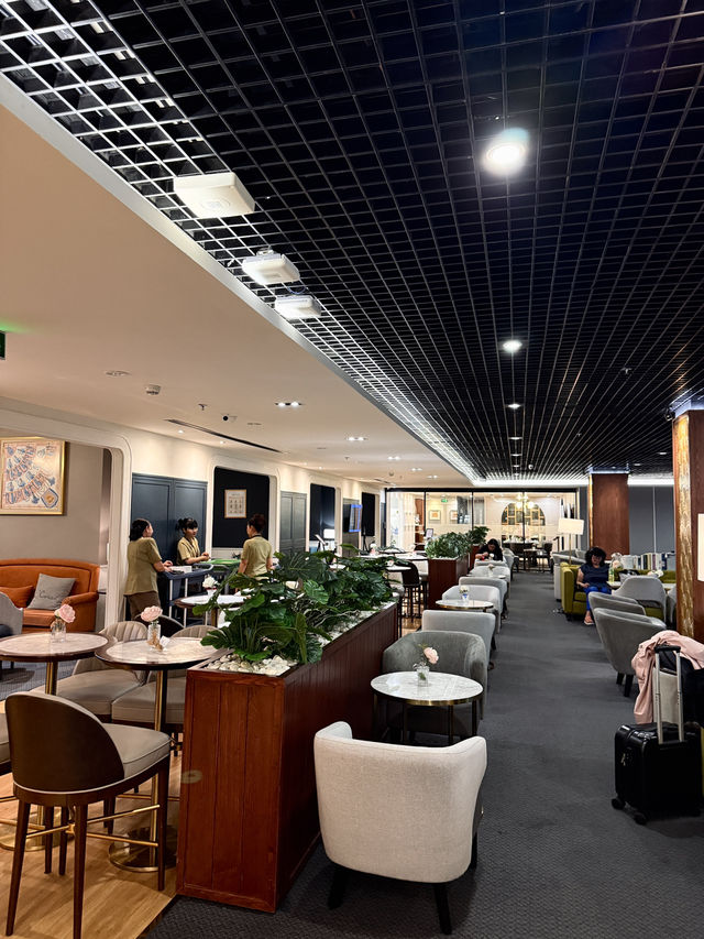 The Coral Lounge @Suvarnabhumi Airport ✈️